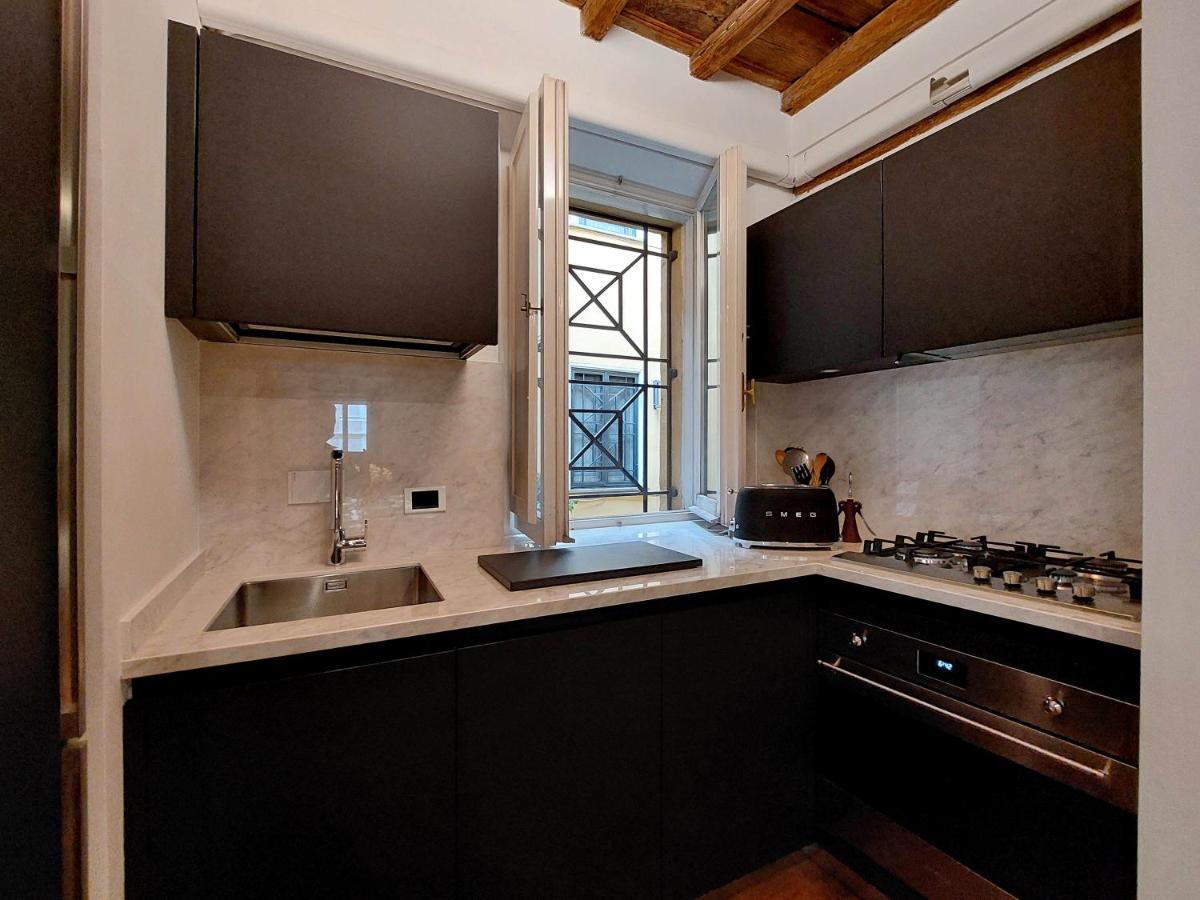 Ych-Farnese Charme Apartment โรม ภายนอก รูปภาพ