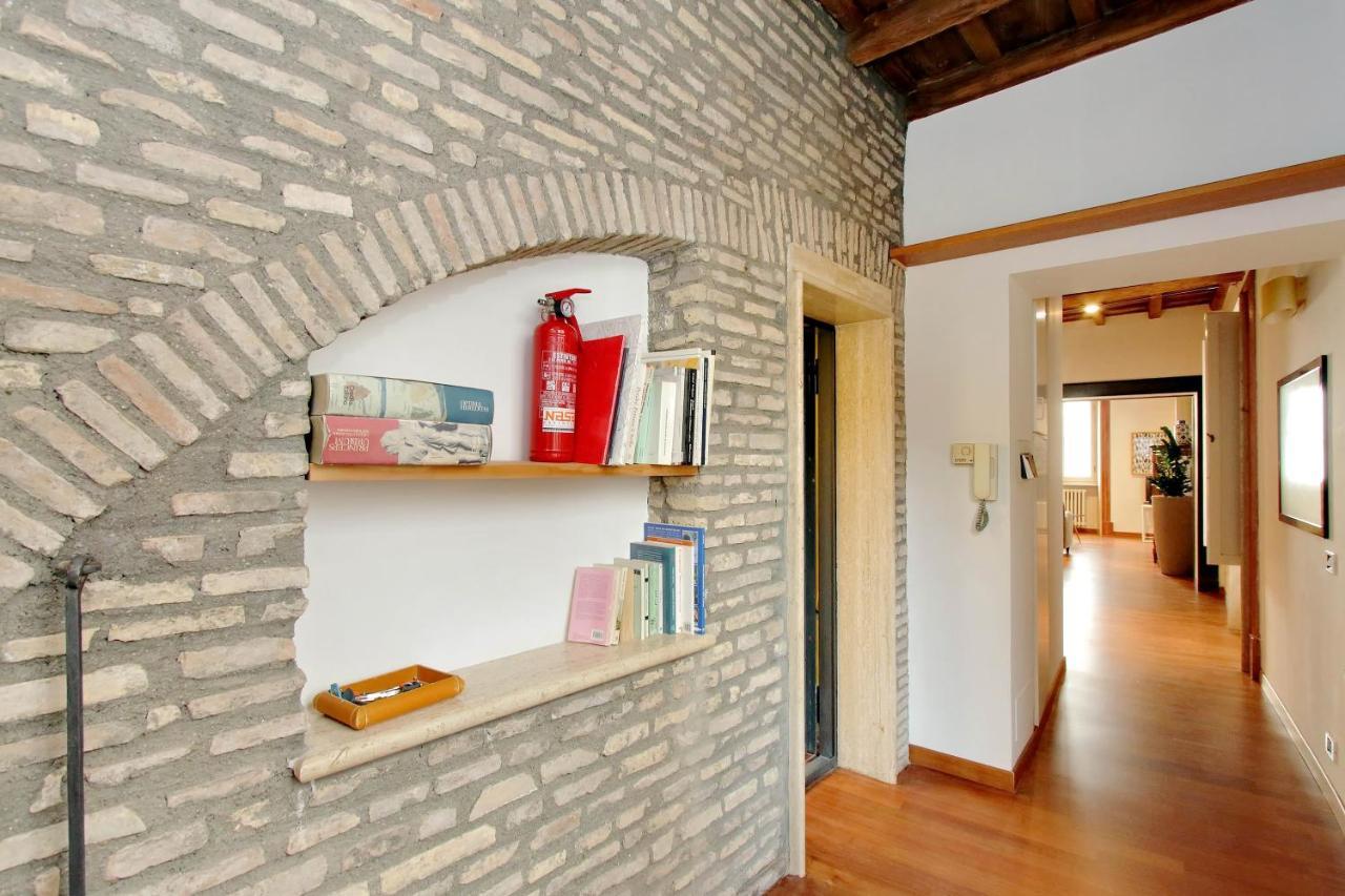 Ych-Farnese Charme Apartment โรม ภายนอก รูปภาพ