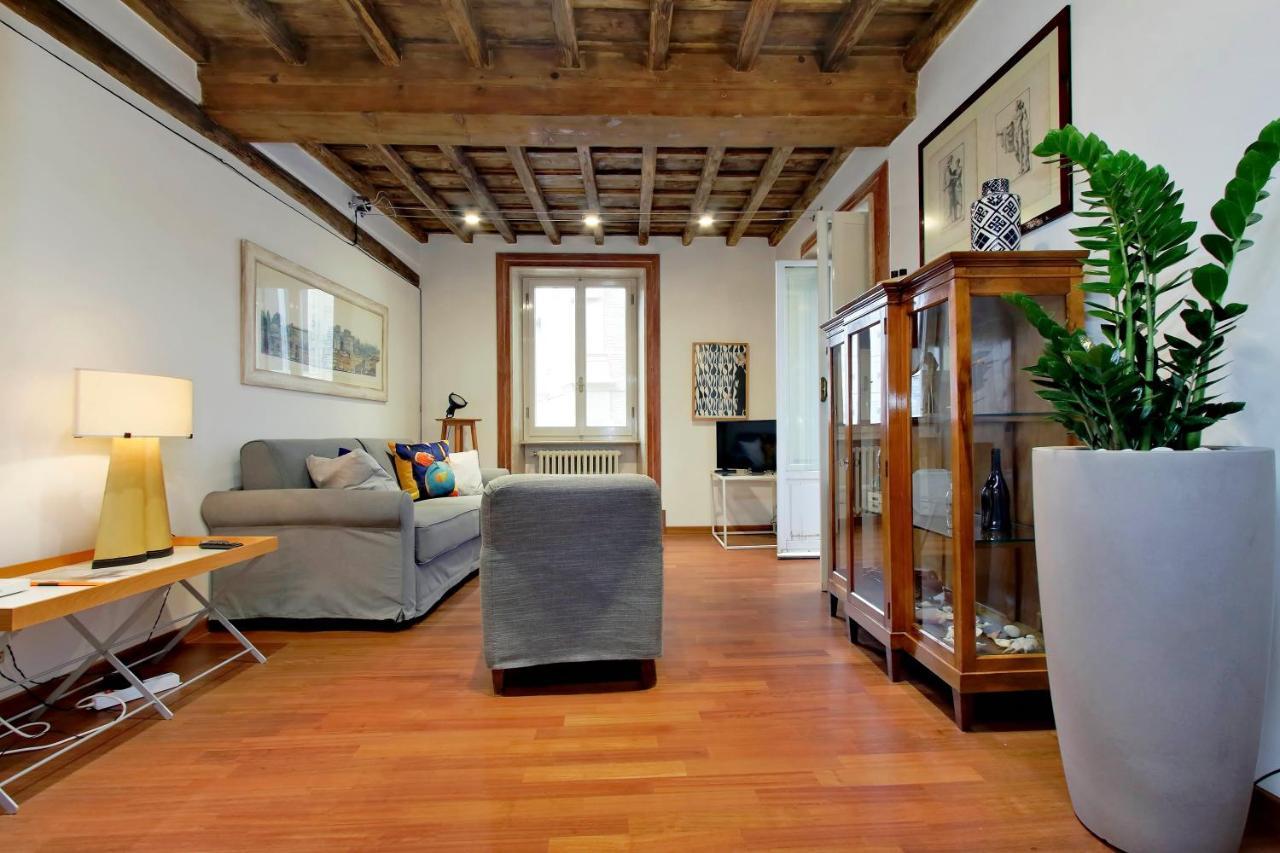 Ych-Farnese Charme Apartment โรม ภายนอก รูปภาพ